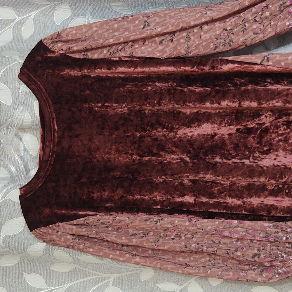 Ivy Jane Velvet and Chiffon Women's Top size L - Picture 3 of 10